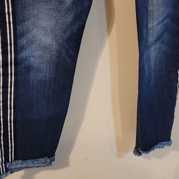 Kut from the kloth Reese jeans size 2 - Picture 3 of 5